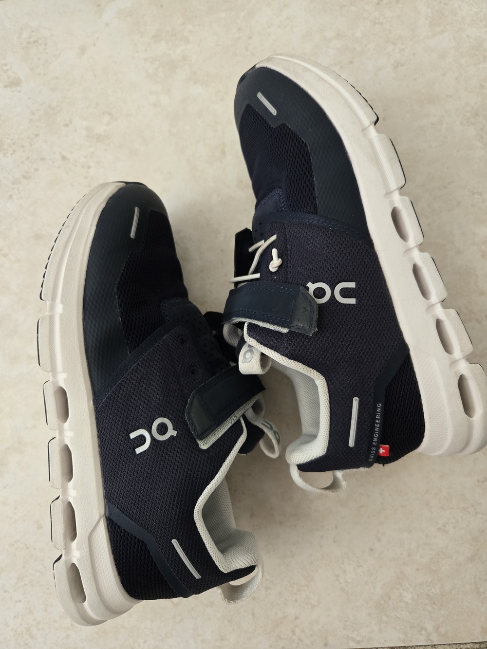 On Running Cloud Kids' Navy Blue Athletic Sneakers Size K2 (20.5 Cm)
